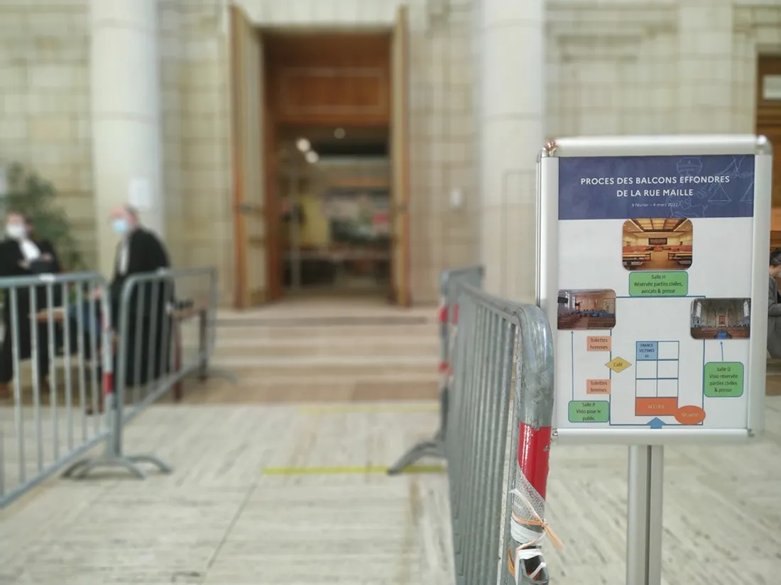 Angers tribunal salle des pas perdus procès balcons_28 02 22_CJ